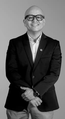 Mtro. Andrés García